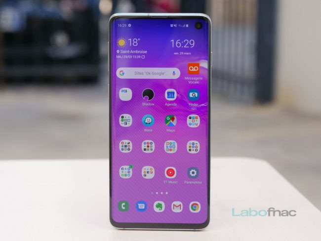 Le Samsung Galaxy S10 peut b&eacute;n&eacute;ficier de la 4G+ jusqu&rsquo;&agrave; 1 Gbit/s &copy; Fahim Alloul / LaboFnac